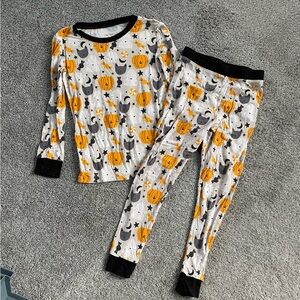 Little Sleepies, Halloween, 4T, good condition, smoke/pet free home